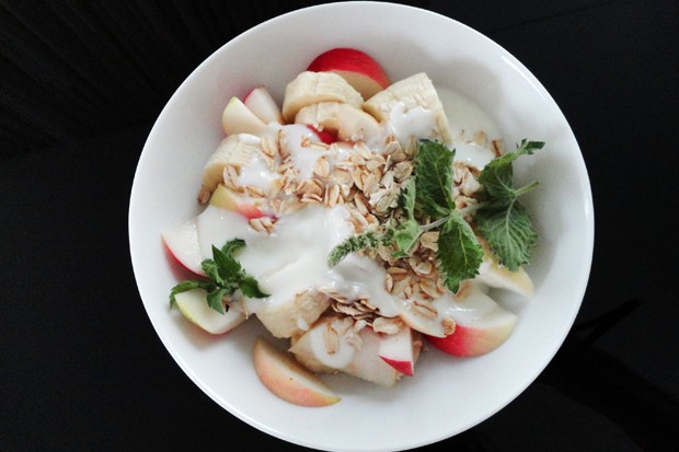 Joghurt mit Apfel Banane