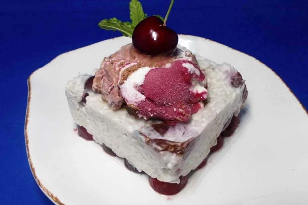 Kirsch-Kokos-Mandel-Milchreis mit Mövenpick Schwarzwälder Kirsch