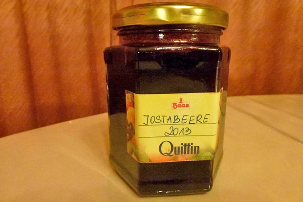 Jostabeeren eingelegt