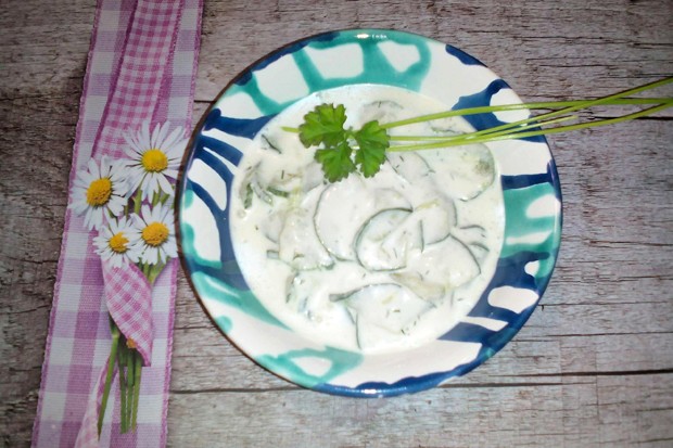 Gurkensalat mit Rahm