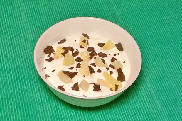 Ananas-Joghurt mit Schuss
