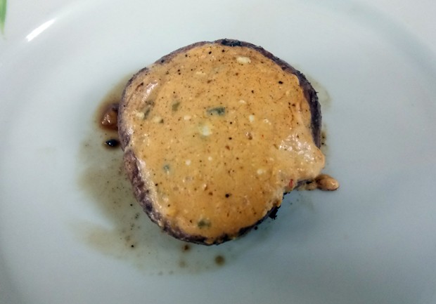 Gefüllte Champignons