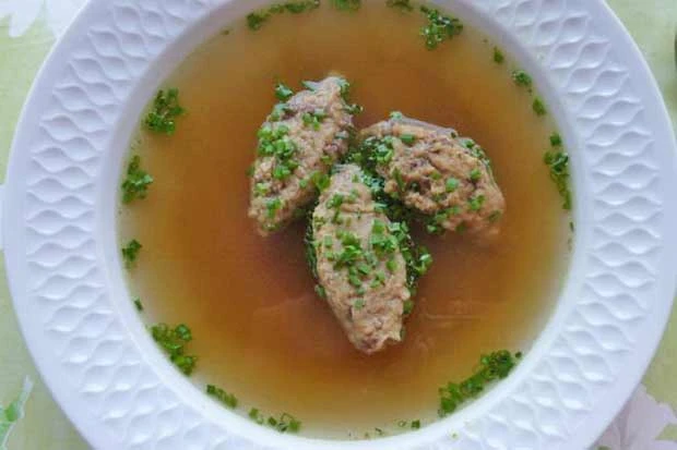 Lebernockerlsuppe