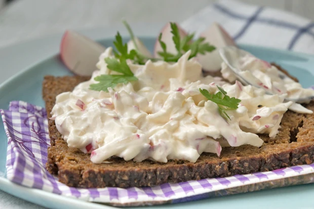 Apfel-Radieschen-Aufstrich