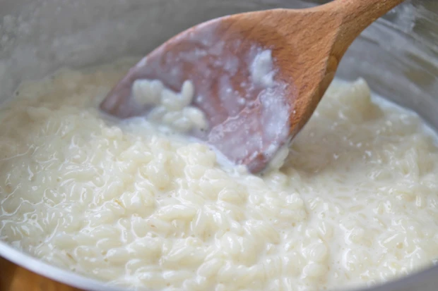 Veganer Milchreis mit Reismilch