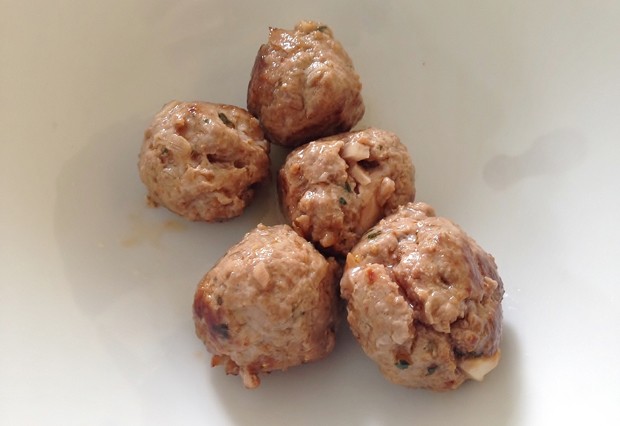 Gefüllte Hackbällchen