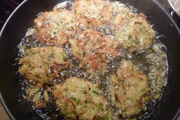 Zucchinipuffer
