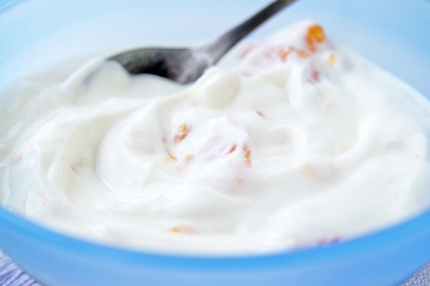 Topfencreme mit Orangen