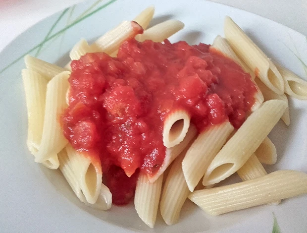 Nudeln mit Tomatensauce