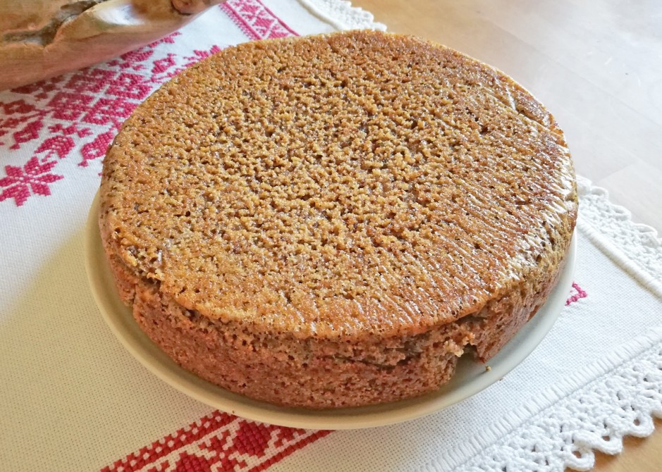 Grieß-Nuss-Kuchen
