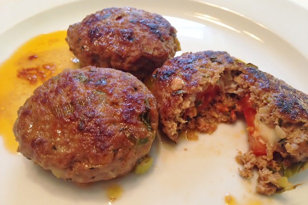 Gefüllte Fleischlaibchen