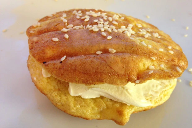 Gef&uuml;llte Eierbr&ouml;tchen