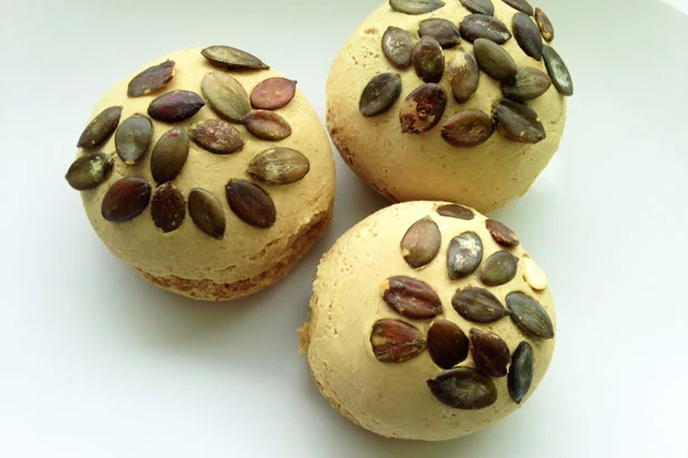 Glutenfreie Kürbiskernbrötchen