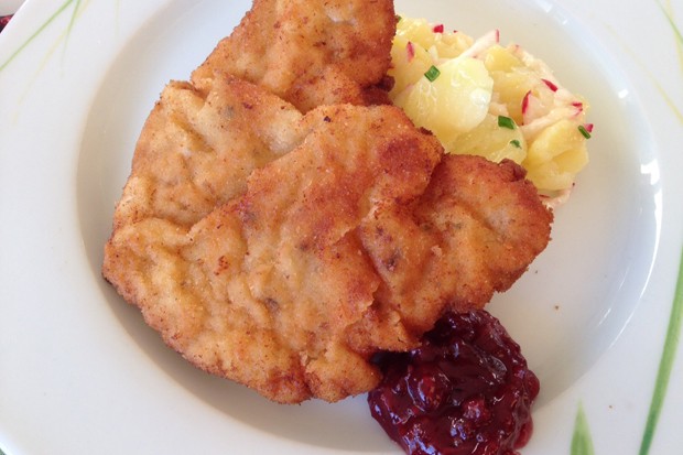 Panierte Schnitzel mit Knoblauch