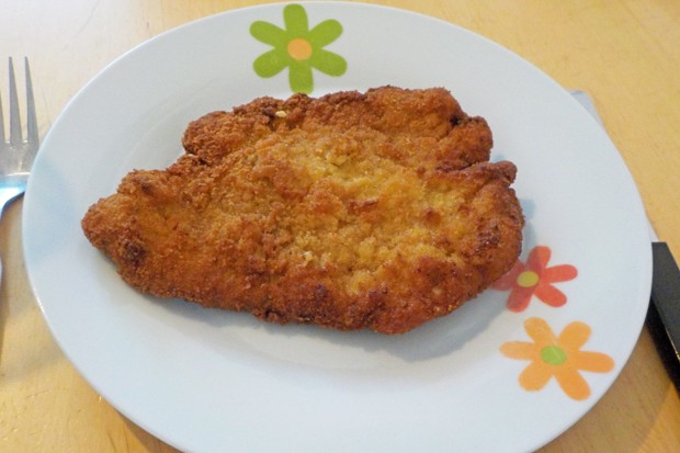 Panierte Schnitzel mit Knoblauch