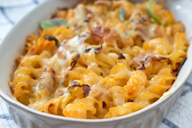 Nudelgratin mit Schinken