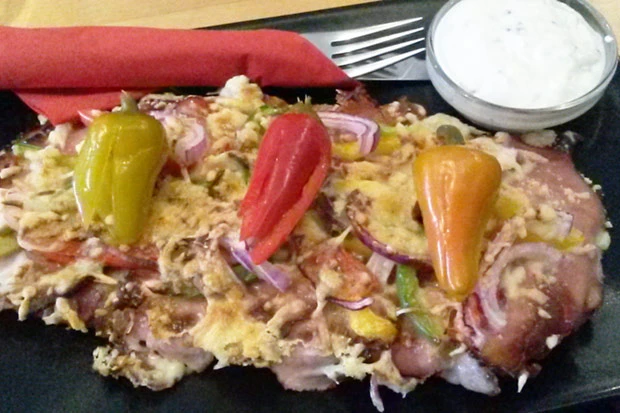 &Uuml;berbackenes scharfes Schinkenbrot