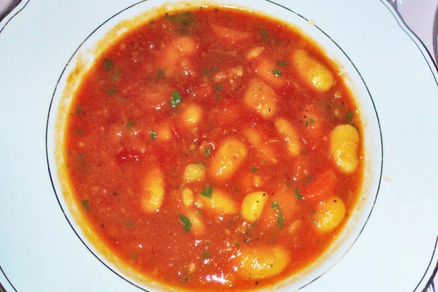 Bohnensuppe mediterran