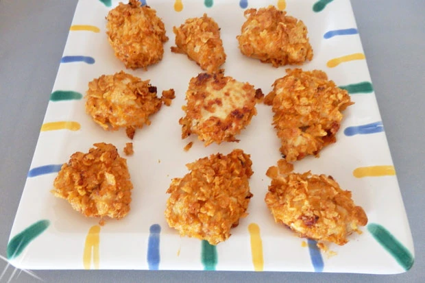 H&uuml;hnerfilets mit Cornflakes