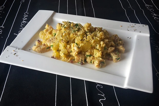 Kn&ouml;delpfanne mit Erd&auml;pfel und Speck