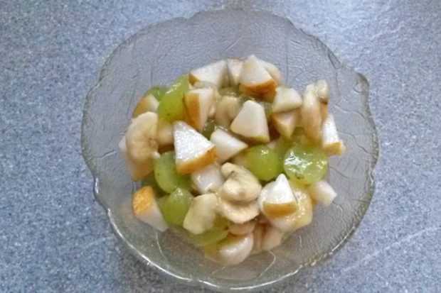 Obstsalat mit Amaretto