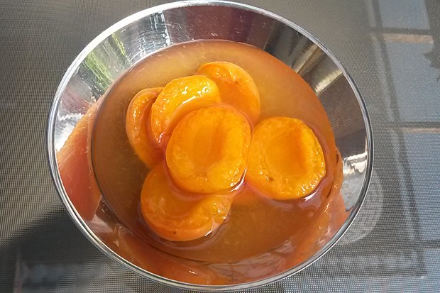 Marillenkompott mit Sternanis