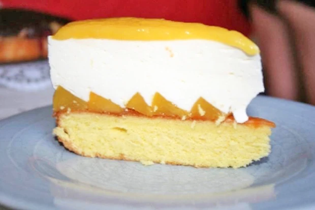 Pfirsich-Joghurttorte