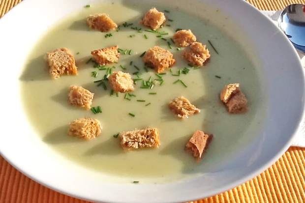 Vegane Zucchinicremesuppe