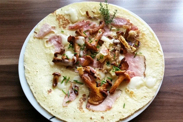 Schinken-Käse Omelett mit Eierschwammerln