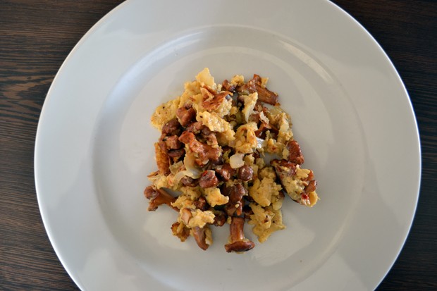 Eierschwammerl mit Eierspeise