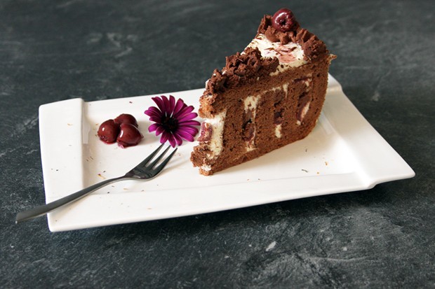 Wickeltorte Schwarzwälder Kirsch