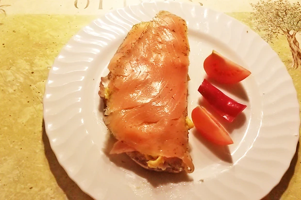 Eierspeis-Lachs-Brot