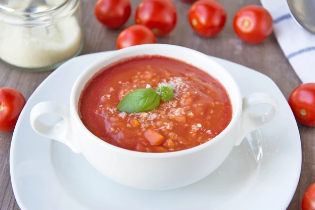 Tomaten Zweikornsuppe