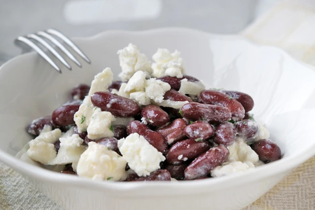 Rote Bohnen-Feta-Salat