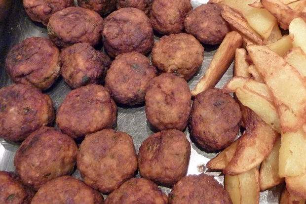 Fleischbällchen mit Schafkäse