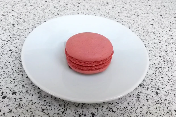 Erdbeer-Macaron