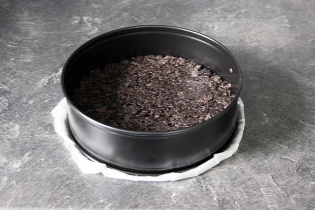 Oreo-Mango-Torte