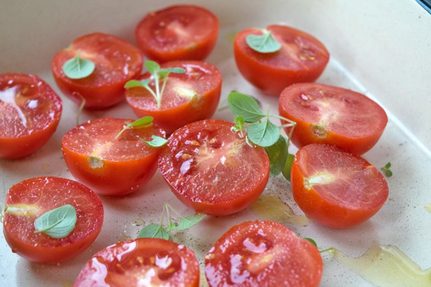 Halbgetrocknete Cocktailtomaten