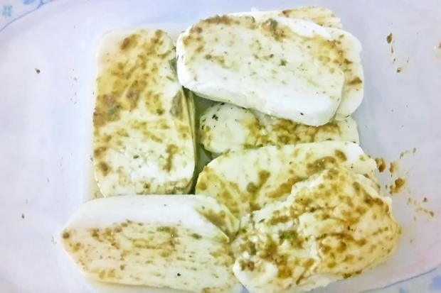 Grillkäse mit Pesto