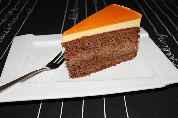Maracuja-Schokomousse-Torte