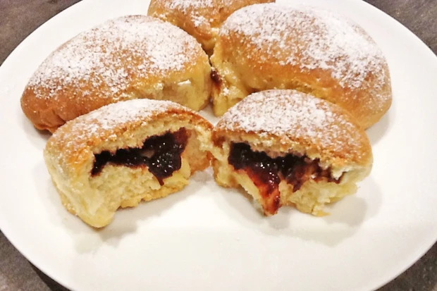Buchteln mit Powidl
