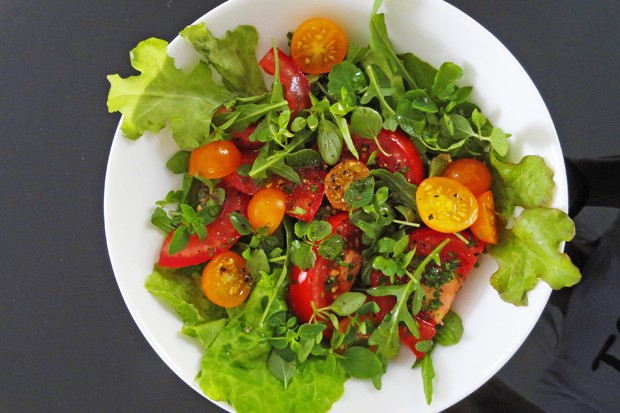Blattsalat mit Tomaten