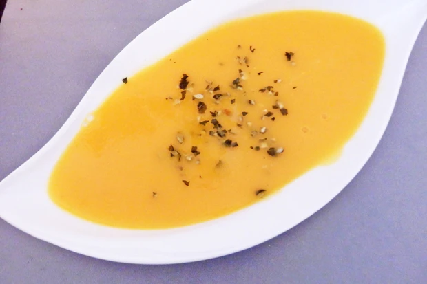 K&uuml;rbissuppe