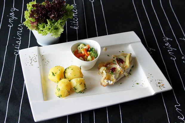 Schnitzel mit Birne und Camembert