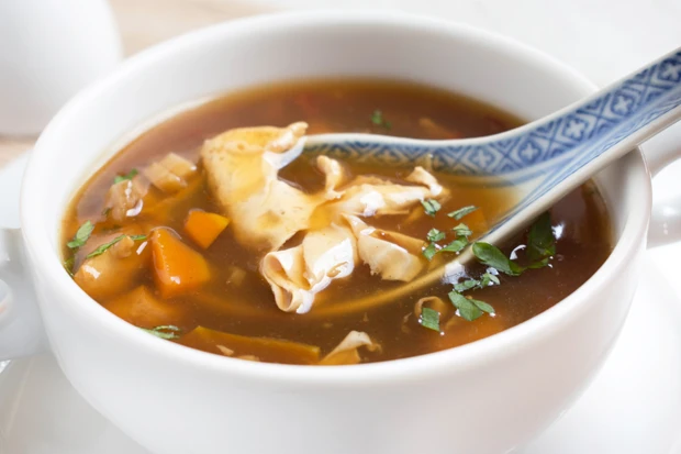 Asiatische vegane Gem&uuml;sesuppe