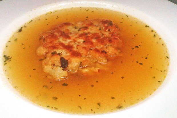 Kaspressknödelsuppe