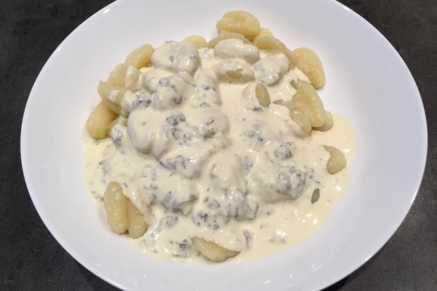 Gnocchi mit Österzolasauce