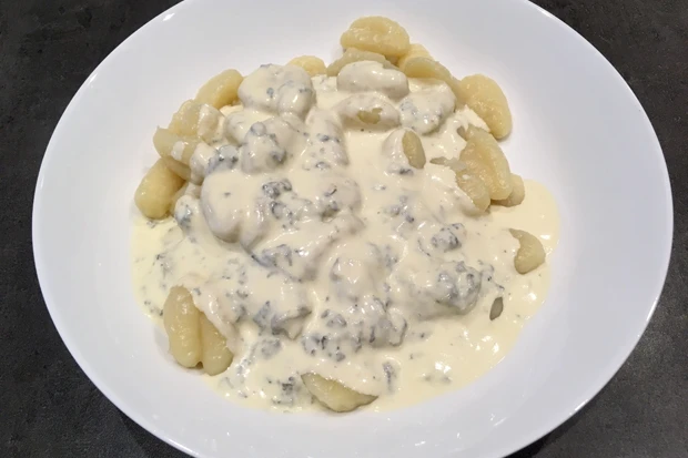 Gnocchi mit Österzolasauce