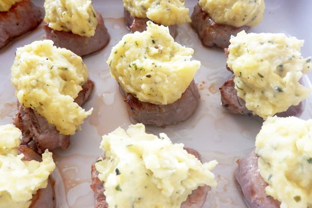Lungenbraten mit Kartoffelh&auml;ubchen