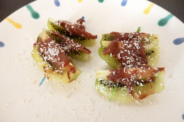 Schoko-Kiwi-Spieße